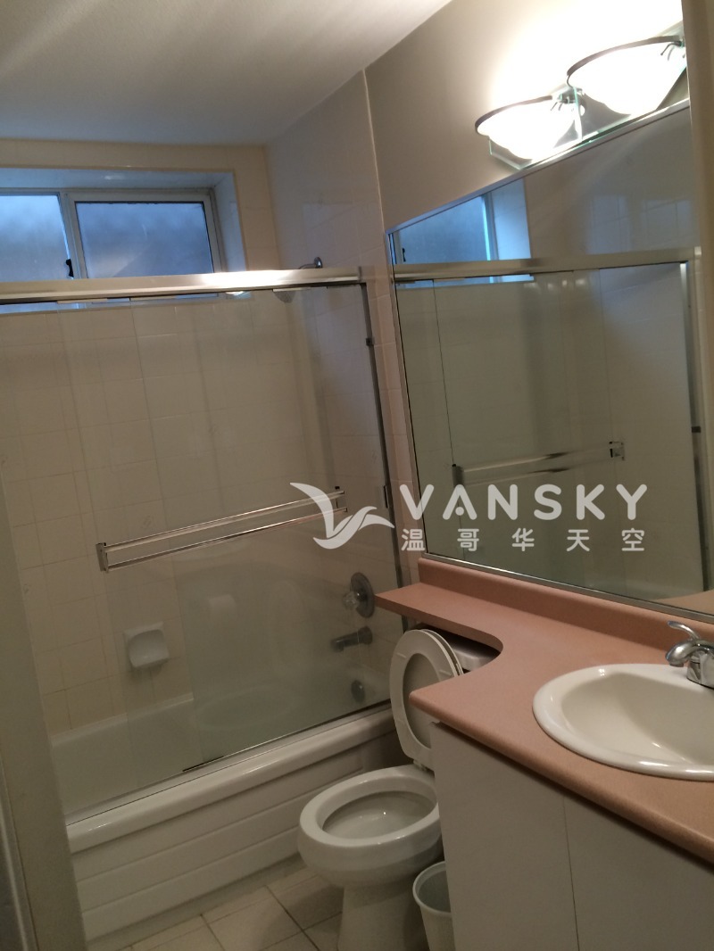 230119090056_basement bathroom.JPG